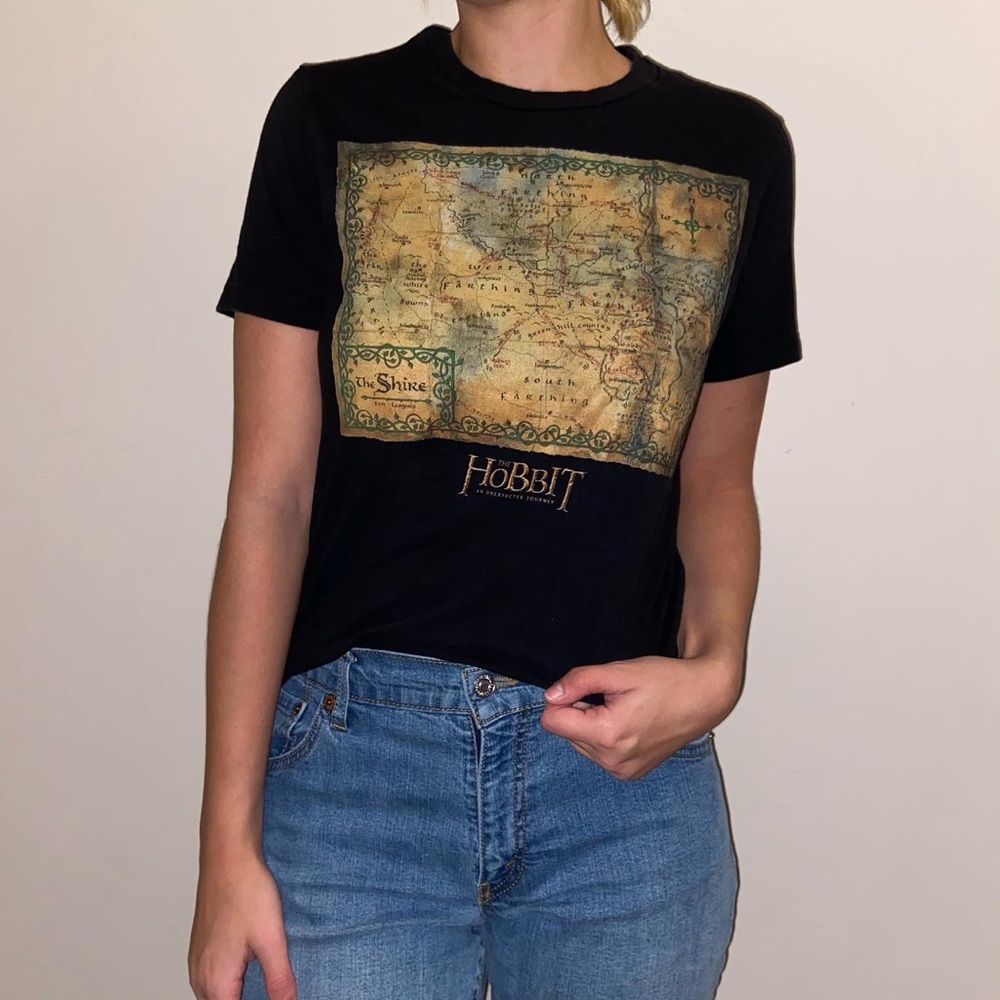 The Hobbit Tee🌳